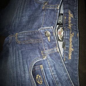 Like new Harley Davidson women’s jeans